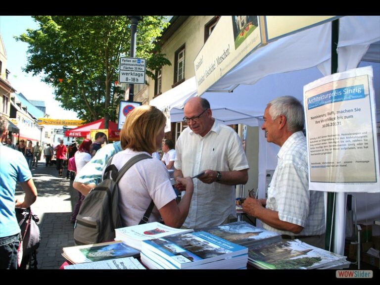 Der Sinziger Denkmalverein informierte beim großen Bürgerfest des 750-Jahr-Jubiläums über sich, seine Projekte und bemerkenswerte Sinziger