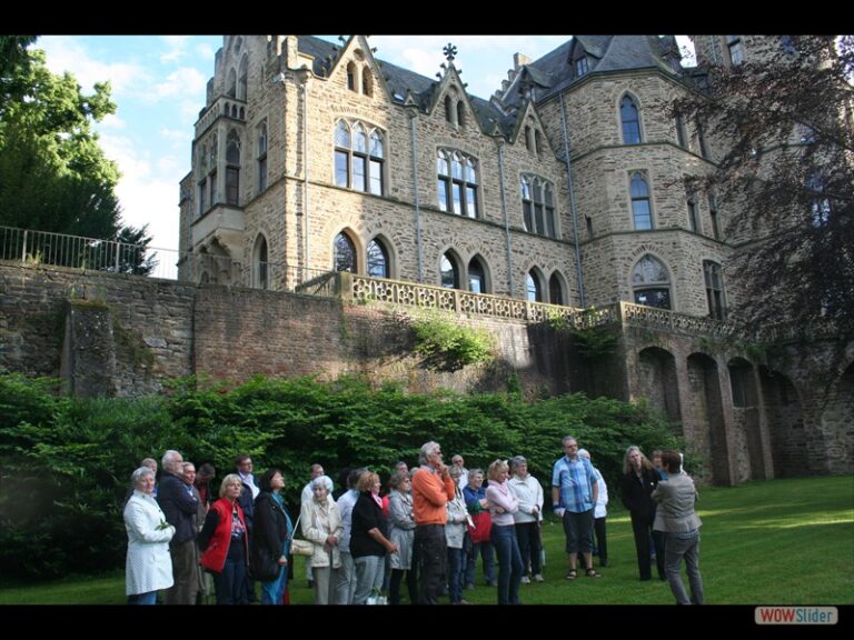 Kräutervielfalt  im Garten rund um das Schloss