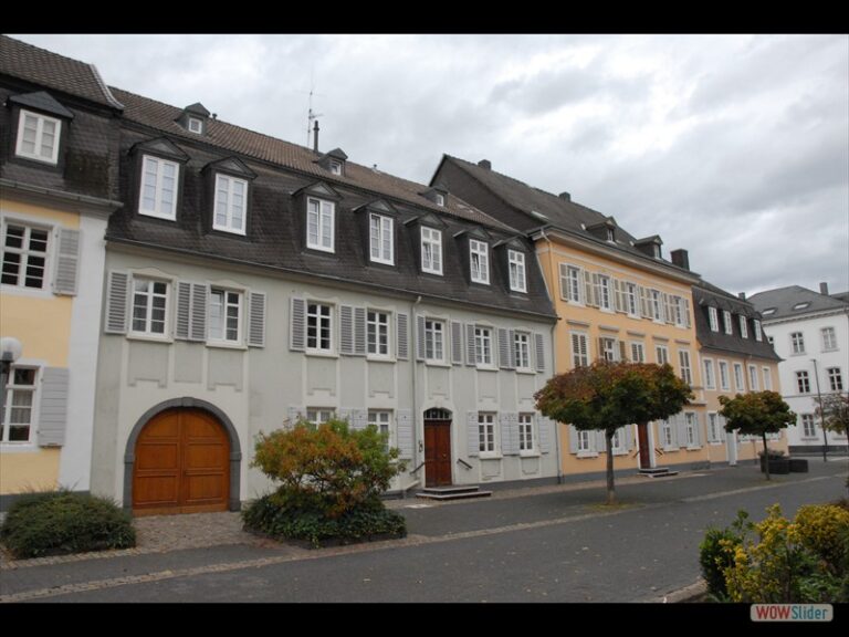 Exkursion: Denkmalverein Sinzig besuchte Roentgen-Museum und die Herrnhuter Brüdergemeine